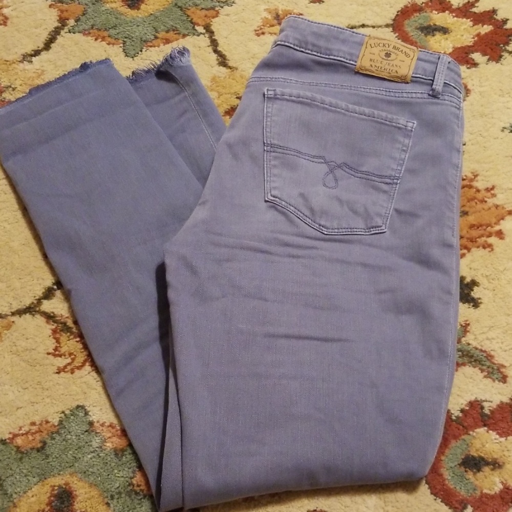Pretty powder blue cut off lucky brand jeans